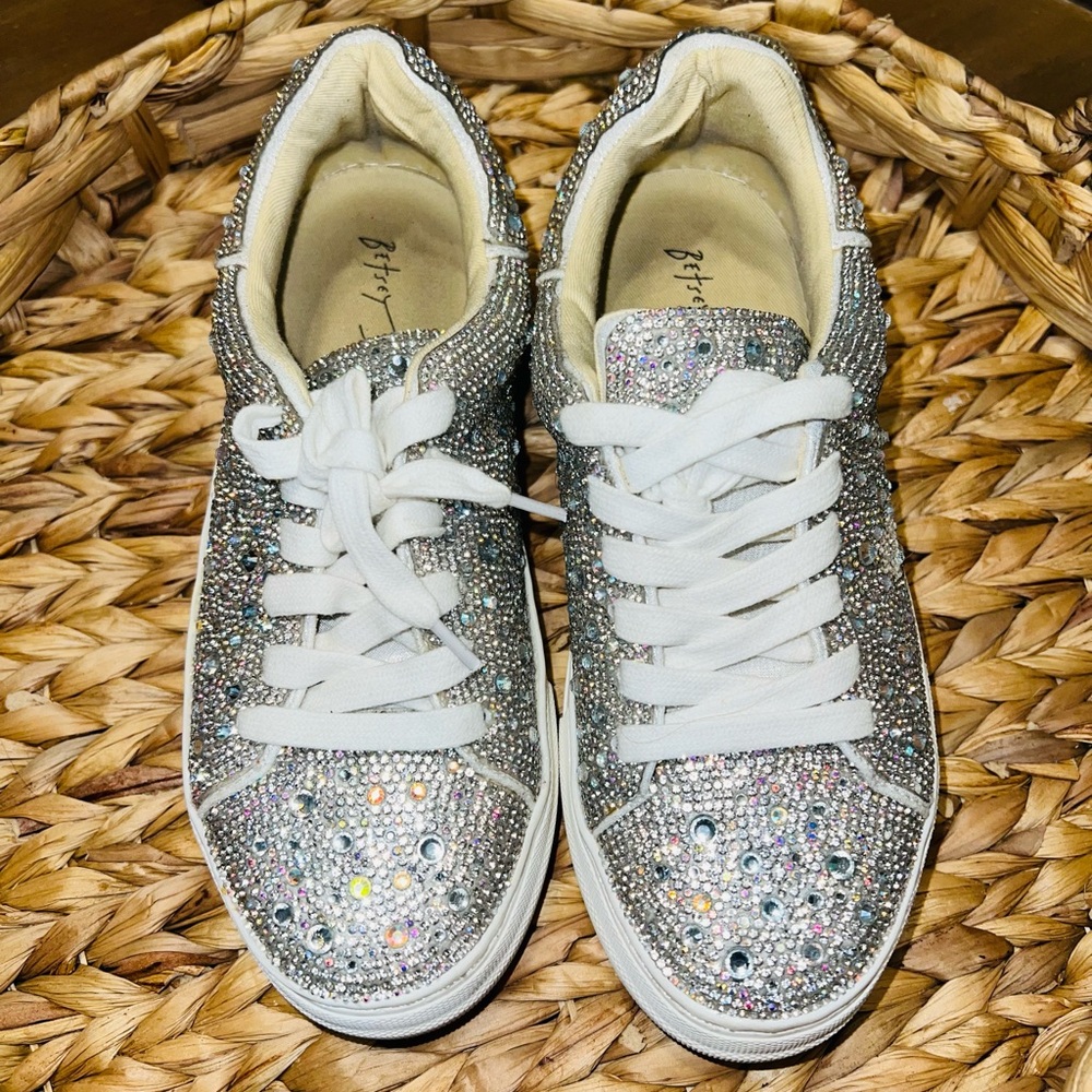 Betsey Johnson Silver Glitter Sneakers Sparkly Low-Top